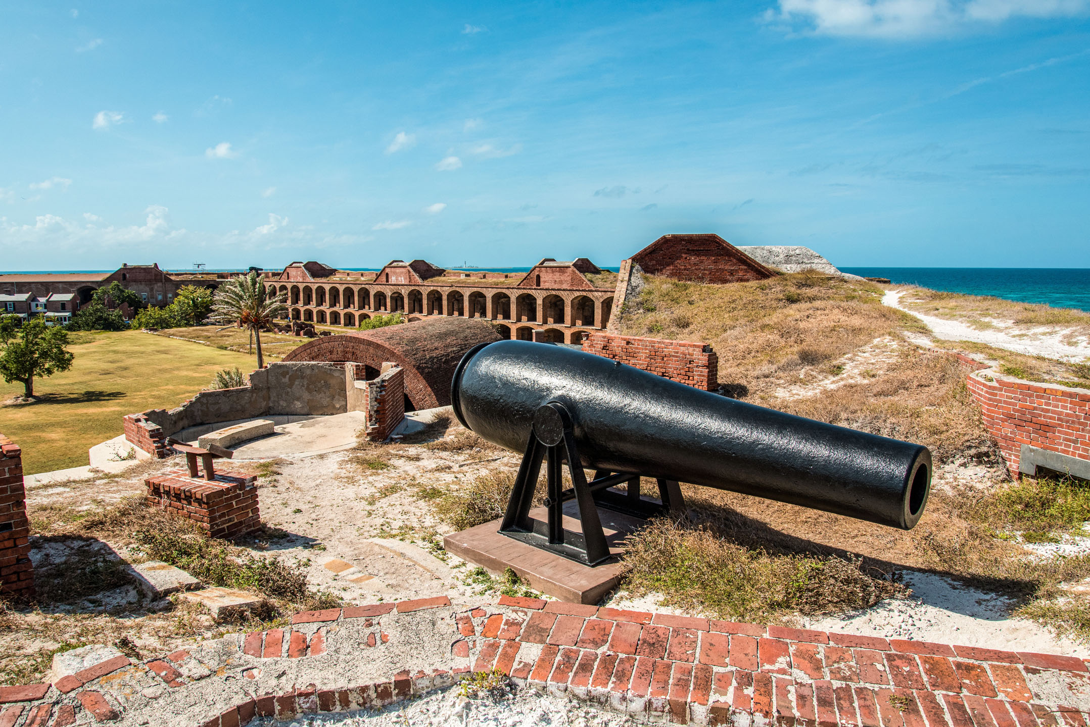 Dry_Tortugas-Cannon on the roof of Fort Jefferson_2076070294 Dry Tortugas Cannon On The Roof Of Fort Jefferson
