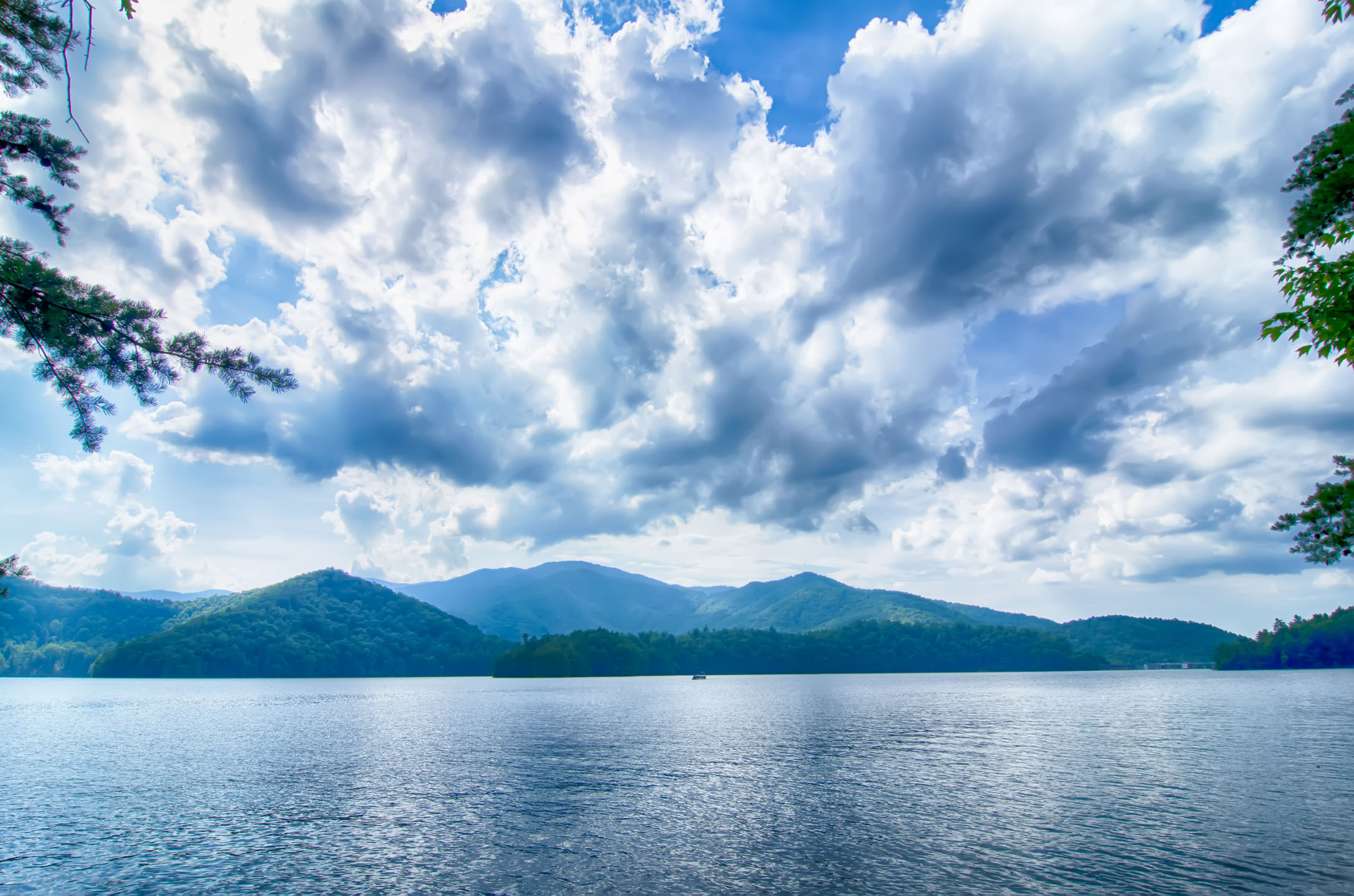 Great_Smoky_Mountains-lake santeetlah in great smoky mountains in summer_212755606 Great Smoky Mountains Lake Santeetlah In Great Smoky Mountains In Summer