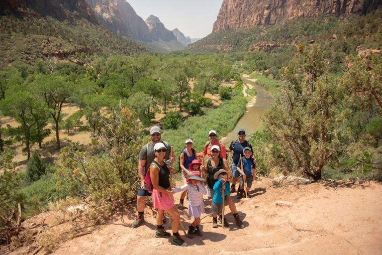 Hiking: The Zion Narrows — Zion Allwaysadventure Hikers Zion Narrows River View