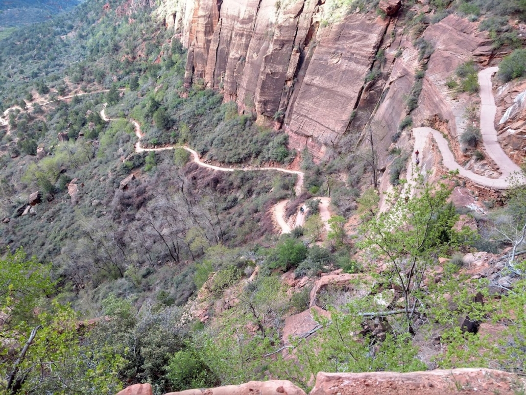 Hiking: Zion National Park — Zion Allwaysadventure Winding Trail Zion National Park