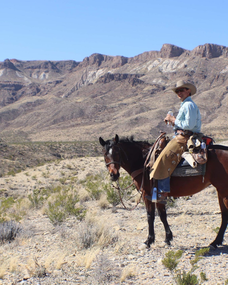 bigbendstables_cowboy-horse-desert-mountains Bigbendstables Cowboy Horse Desert Mountains