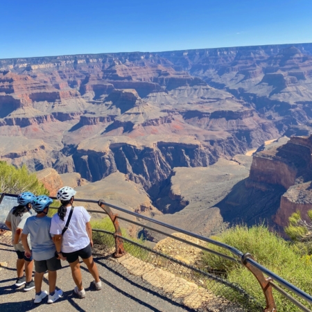 Bikegrandcanyon Visitors Admire The Grand Canyon