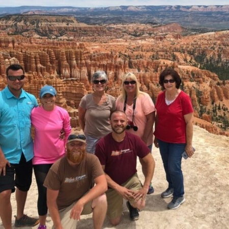 Brycecanyonscenictoursandshuttleservice A Group Gathered With Breathtaking
