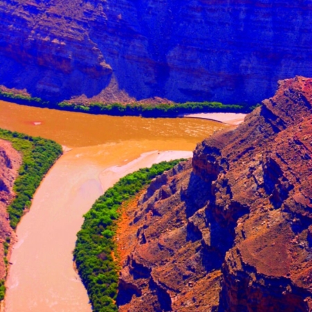 Canyonlandsbynight Winding River Through Dramatic Canyon