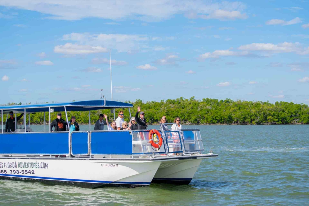 evergladesfloridaadventures_guests-on-tour-boat Evergladesfloridaadventures Guests On Tour Boat