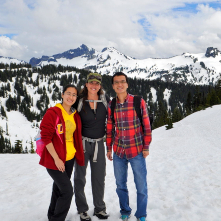 Evergreenescapes Seattle Snowy Mountains Hikers Mt Rainier