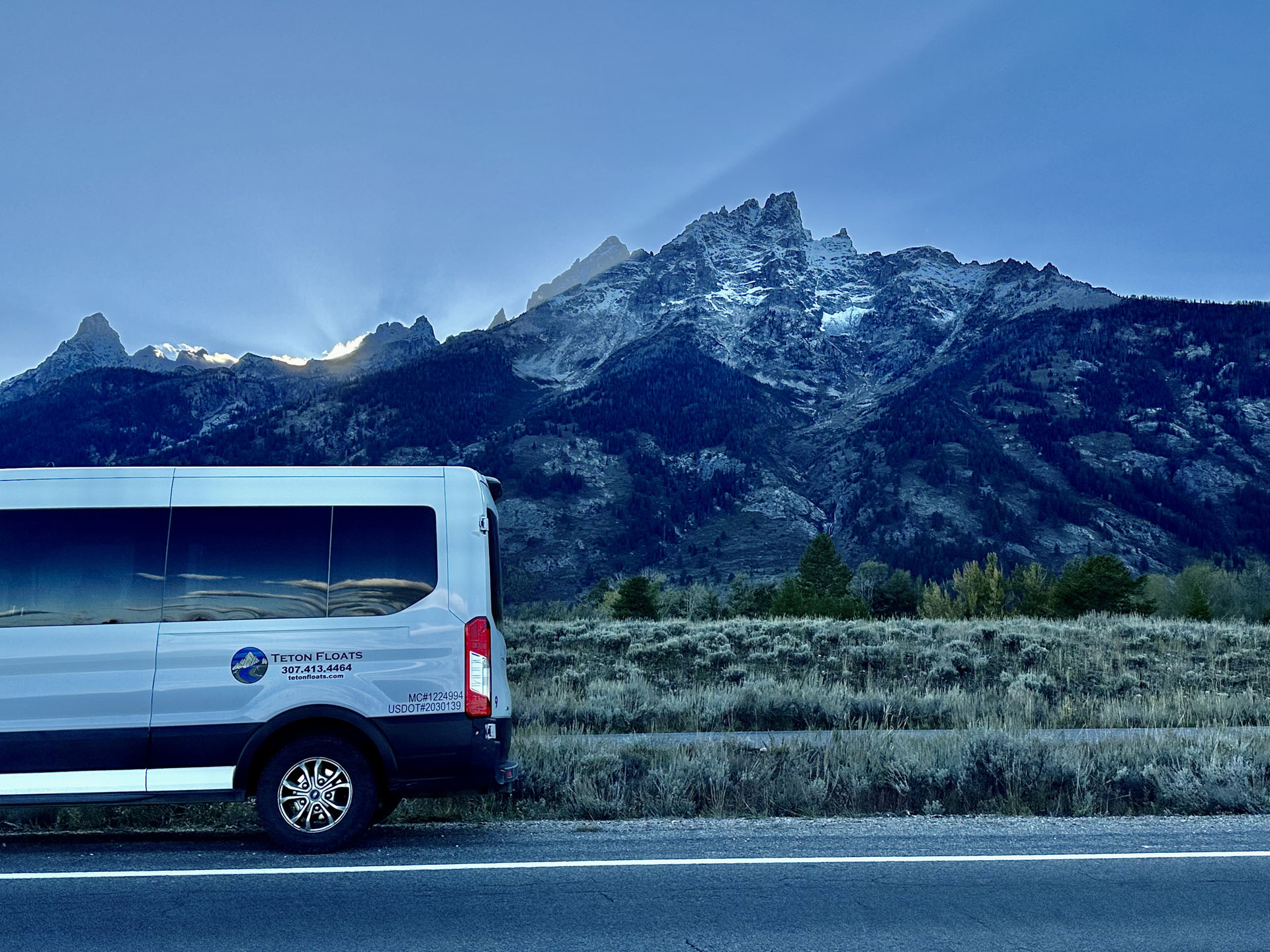 fishinginyellowstone_van-mountains-sunrise-grand-teton Fishinginyellowstone Van Mountains Sunrise Grand Teton