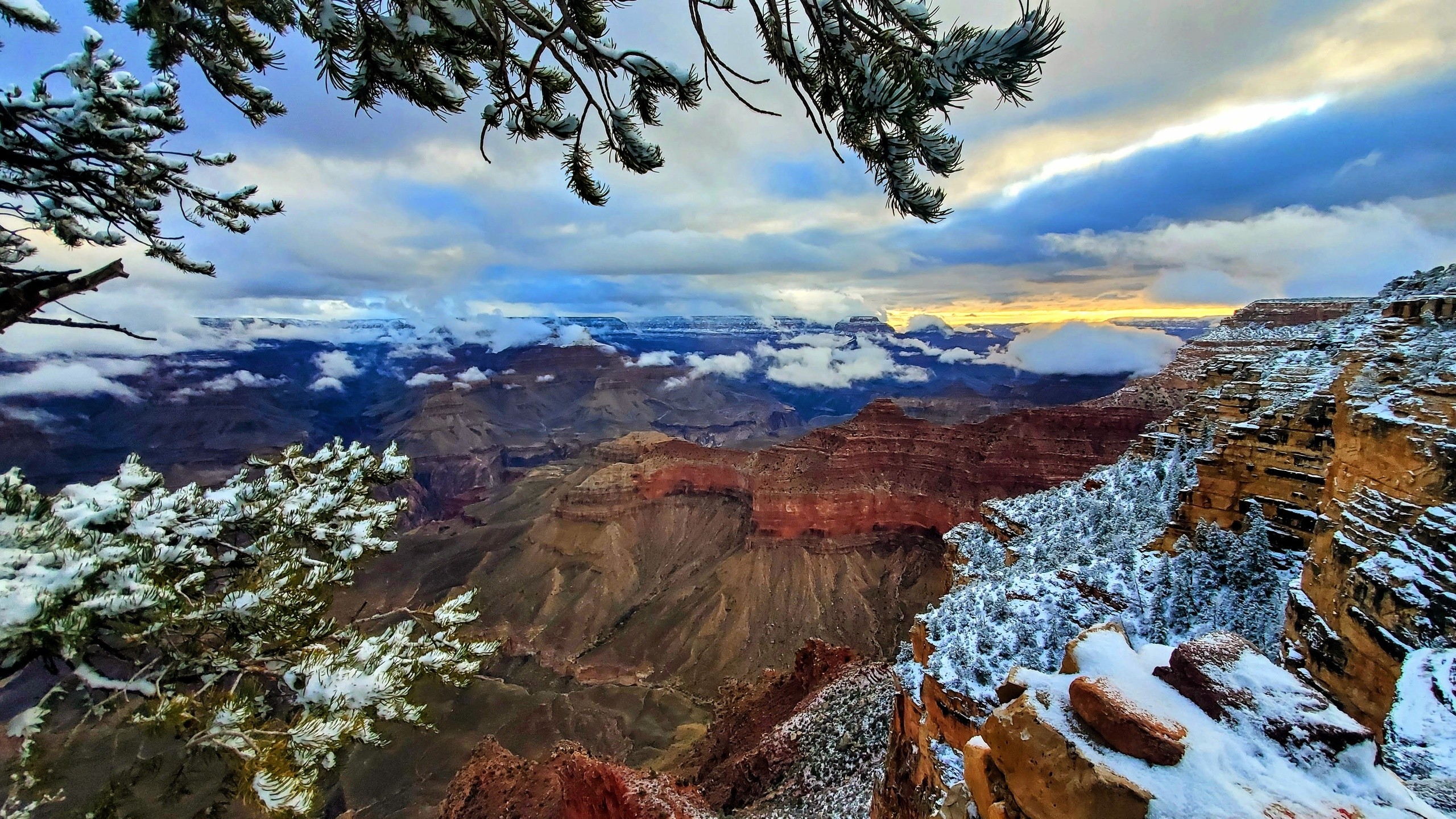 gctouring-a-picturesque-snowy-scene-at Gctouring A Picturesque Snowy Scene At