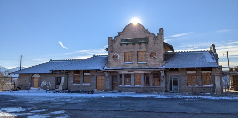 abandoned, train, station, with, historic, architecture Mojavewavellc Abandoned Train Station With Historic