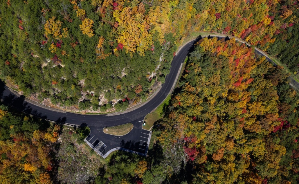 curved, road, through, vibrant, fall, colors Scenichelicoptertours Curved Road Through Vibrant Fall