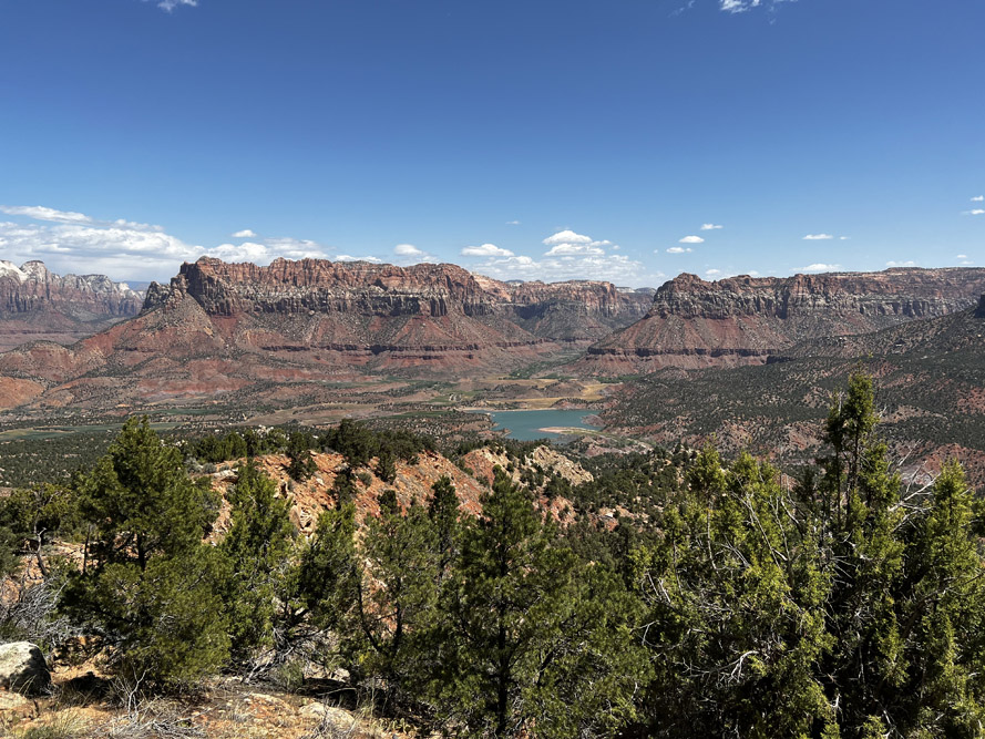 Eagle Crag Scenic Zion Hike — Zion Vermilioncliffs Zion Eagle Crag Red Rocks