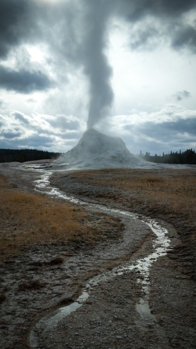 Best of Yellowstone Tour — Yellowstone Yellowstoneexposures Geyser Eruption Yellowstone