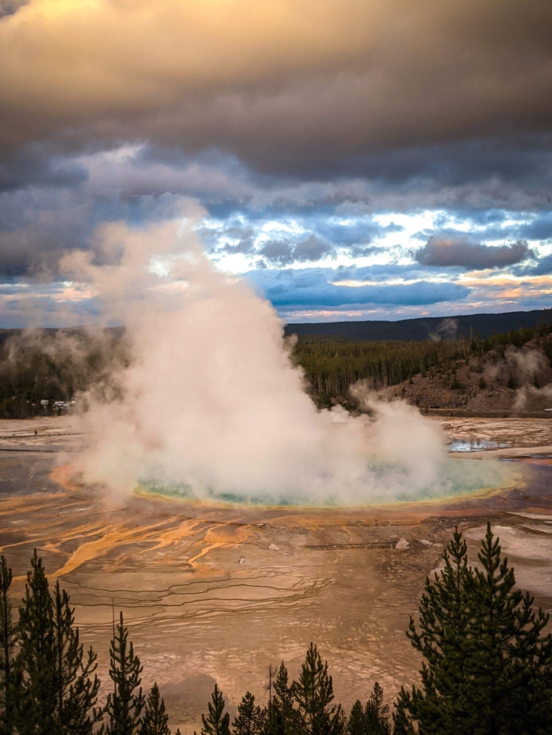 Best of Yellowstone Tour — Yellowstone Yellowstoneexposures Grand Prismatic Spring Steam Clouds