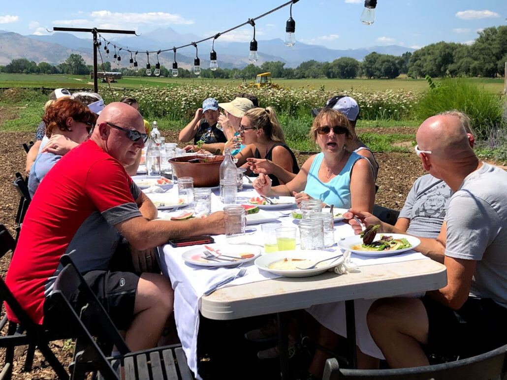 boulderbiketours_bike-to-farm-tour-for-private-groups-farm-dining-group-mountains