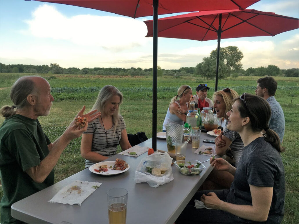 boulderbiketours_bike-to-farm-tour-for-private-groups-farm-tour-group-dining-pizza