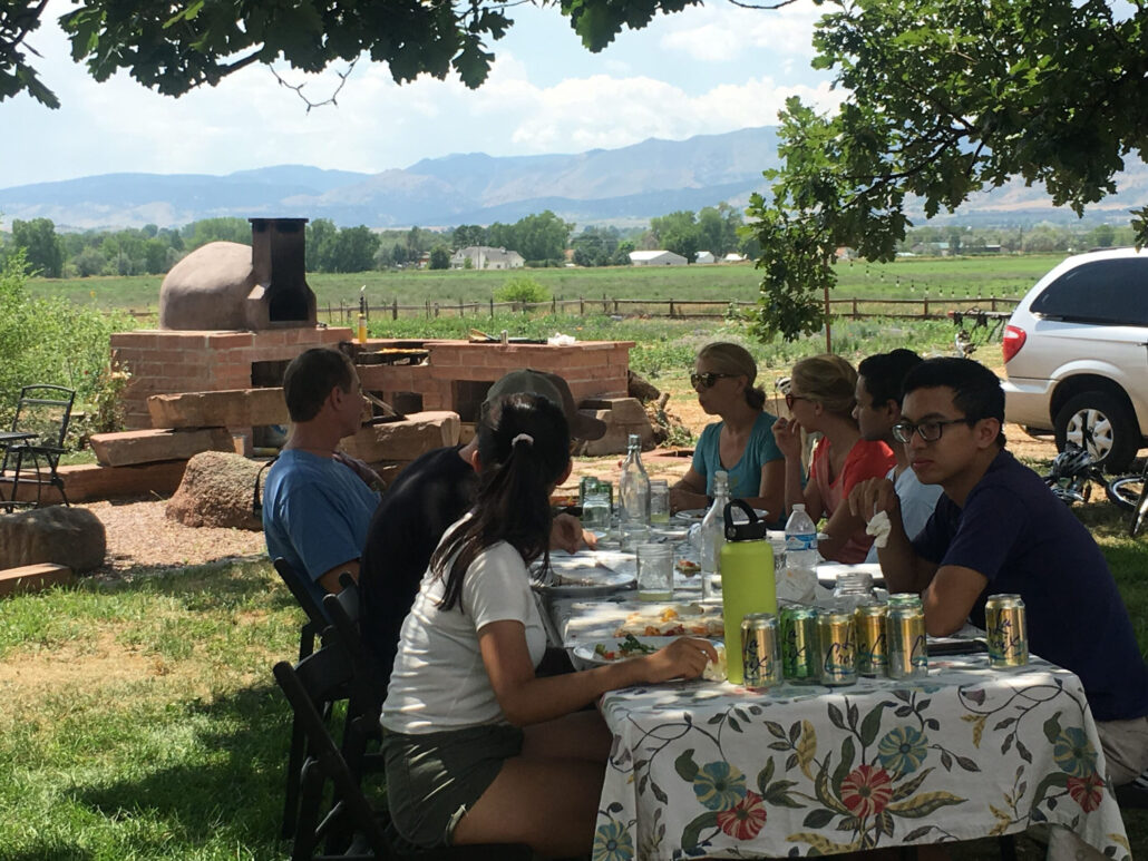 boulderbiketours_bike-to-farm-tour-for-private-groups-group-lunch-farm-mountains