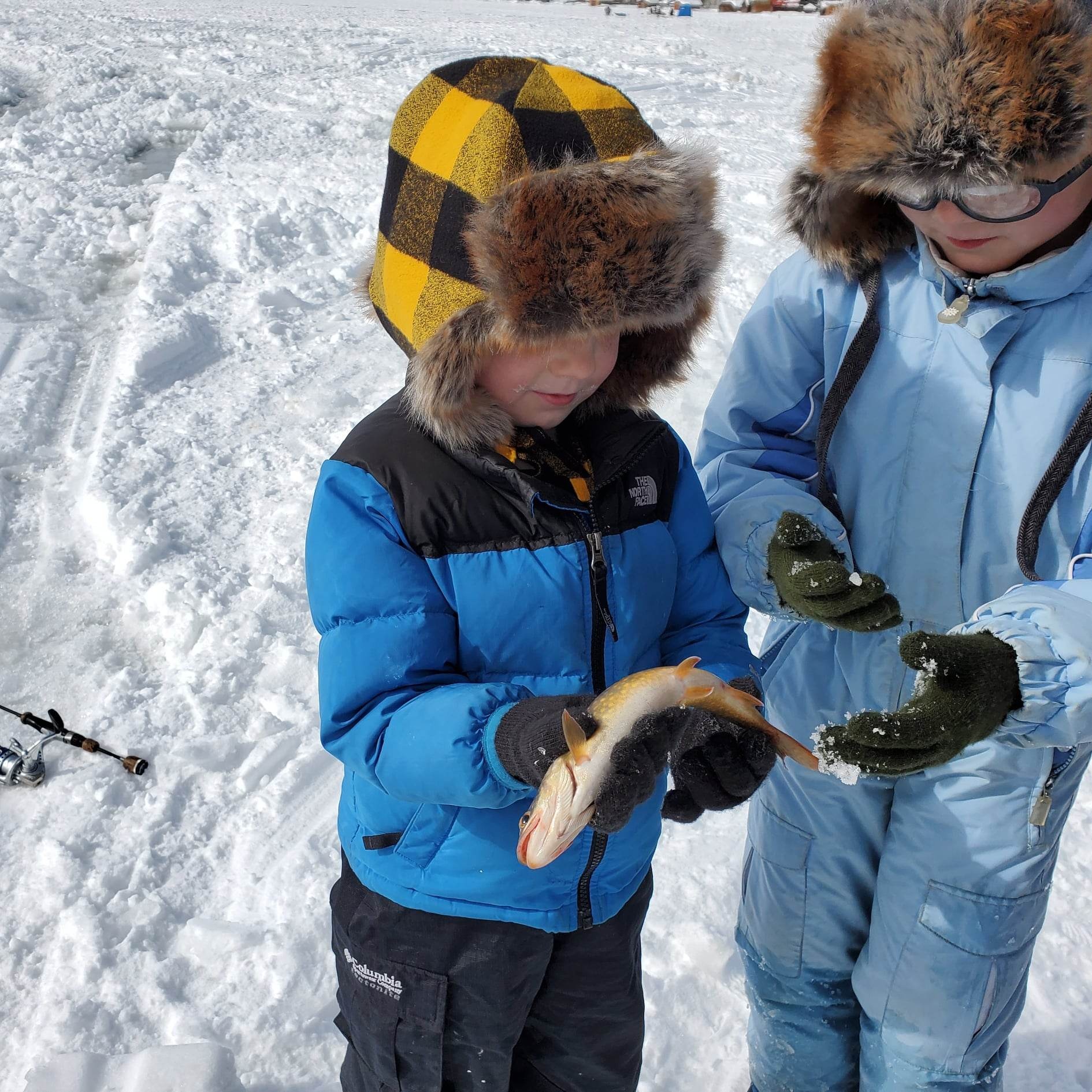 fishingwithbernie_try-ice-fishing-grand-lake-ice-fishing-kids-snow-fish