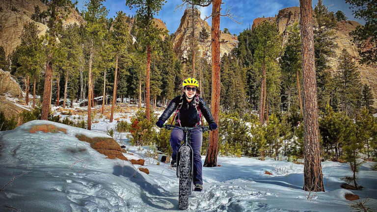 frontrangerideguides_half-day-winter-fat-bike-tour-fat-bike-winter-forest-snow