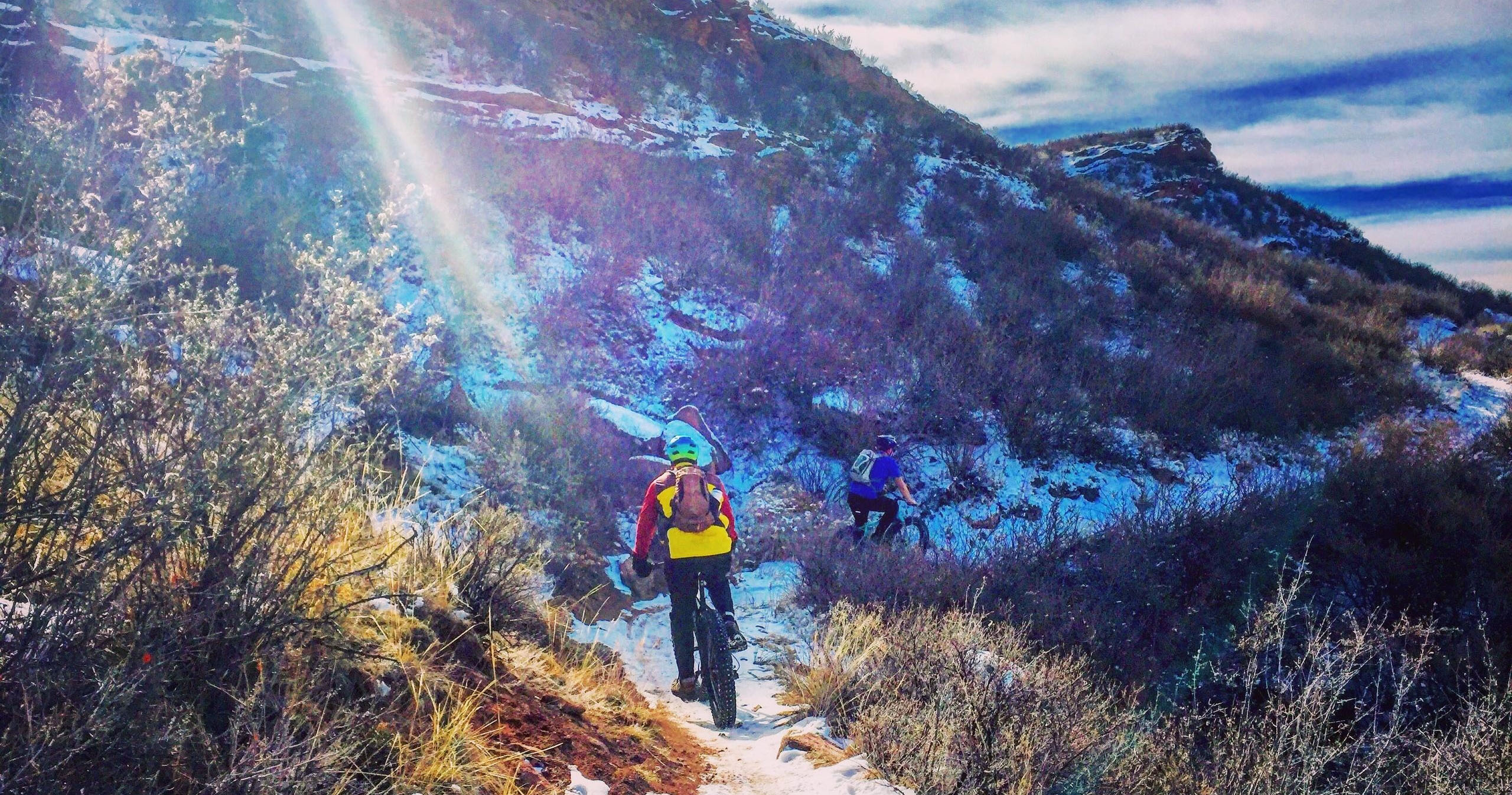 frontrangerideguides_half-day-winter-fat-bike-tour-winter-fat-bike-tour-snowy-trail-colorado