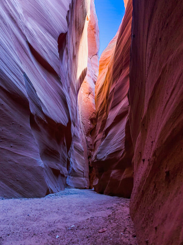 hikingslotcanyons_ligai-si-anii-canyon-ligai-si-anii-canyon-red-rocks-sand