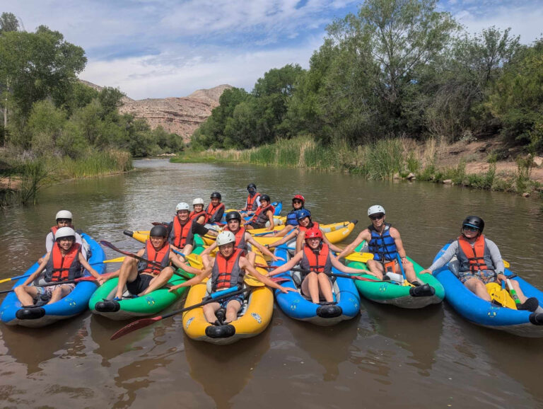 oactours_river-to-ribeye-kayaking-package-kayakers-river-kayaking-group