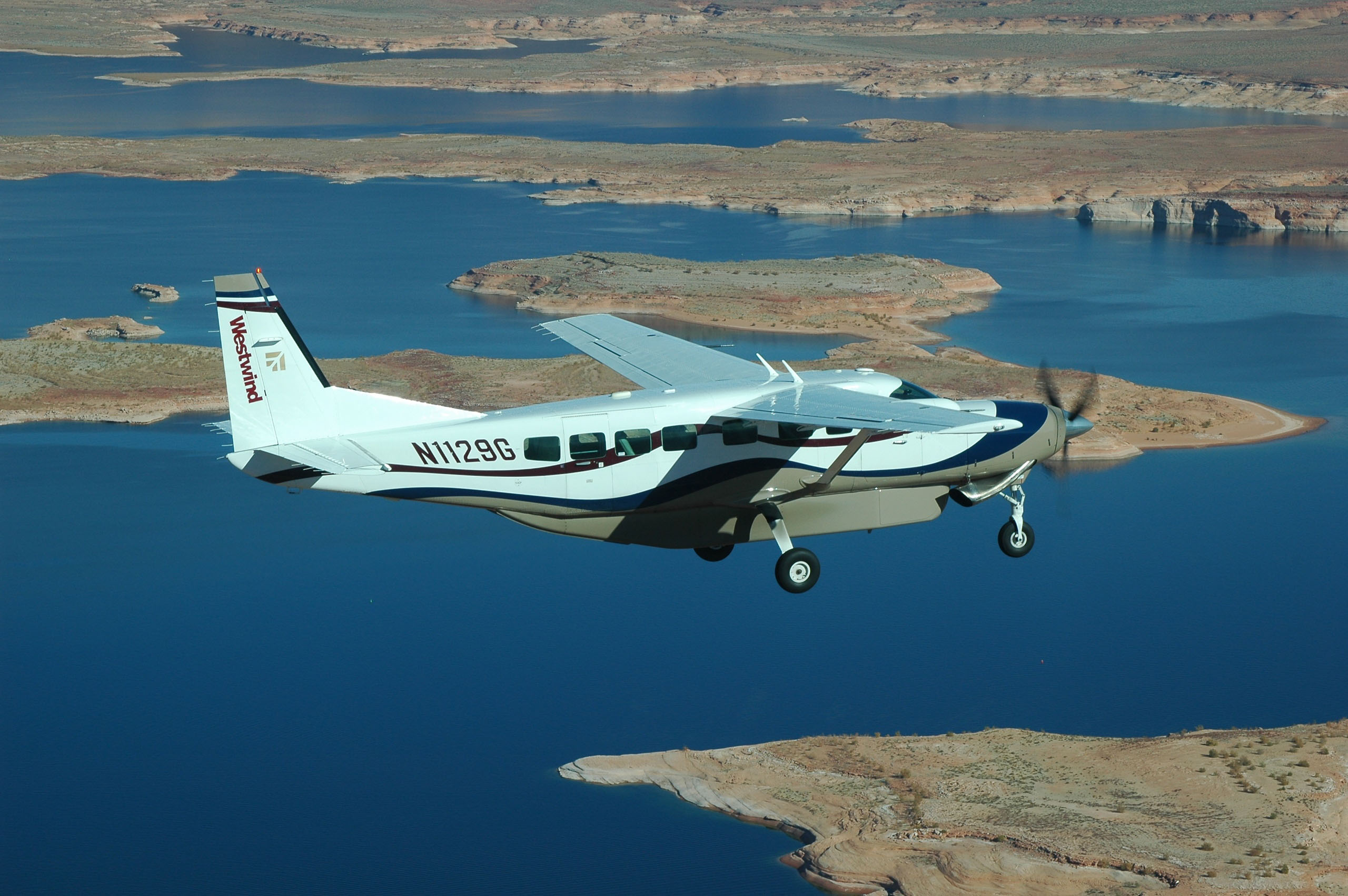 westwindairservice_ultimate-tour-of-northern-arizona-from-f-airplane-lake-islands-northern-arizo