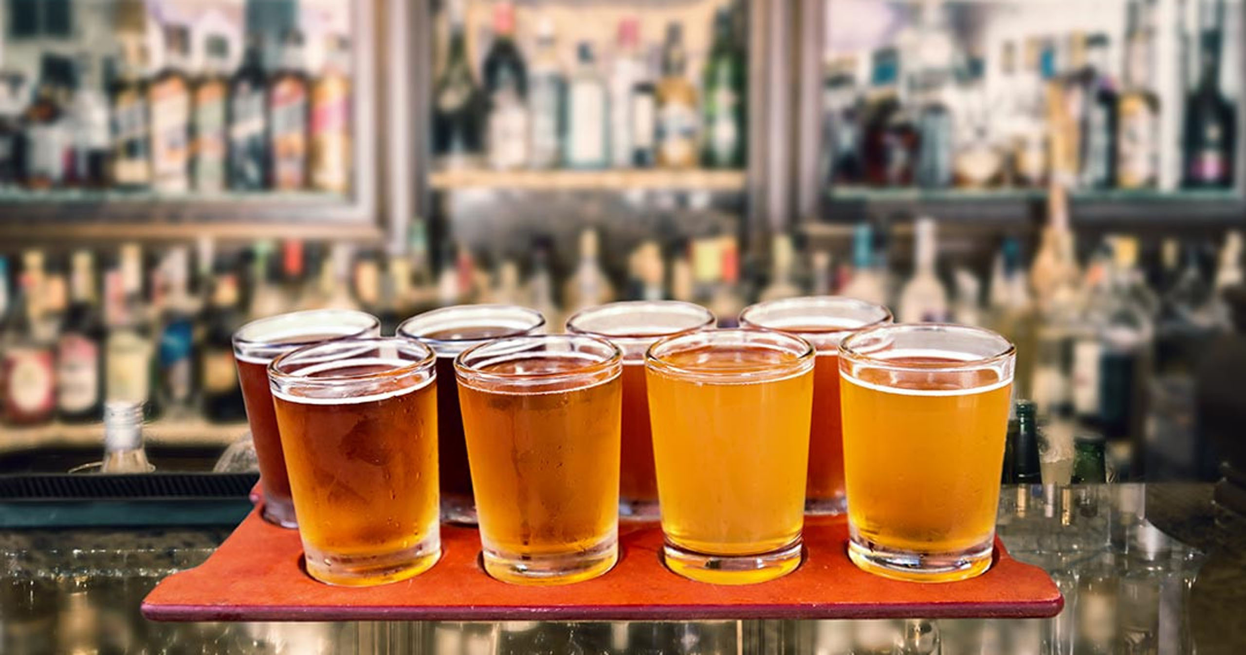 winetoursofsedona_the-historic-downtown-flagstaff-microbre-beer-flight-glasses-bar